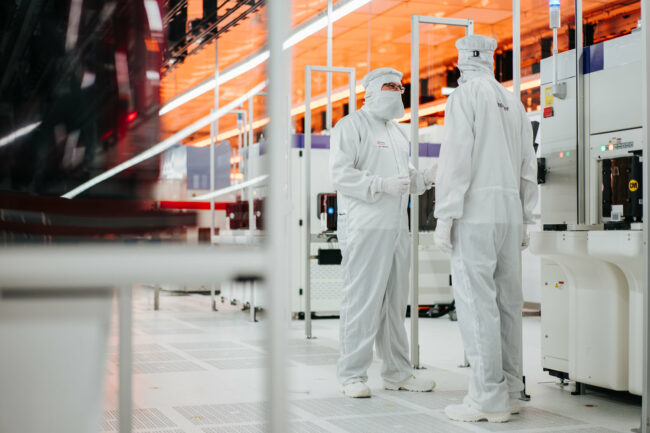 Fotograf Kärnten, Fotostudio Villach, Fotograf Villach, Fotostudio Kärnten, Babyfotografie, Newbornfotos, Bewerbungsportrait, Bewerbungsfotos, Business Porträt, Familienfotos, Fotostudio, Photostudio, Photograph Villach, Hochzeitsfotograf Kärnten, Hochzeitsfotos, Pressefotografie,Kinderfotos, Studiofotografie, Neugeborenen Fotografie, Fotografie Villach, Kinderfotos, Studioshootings