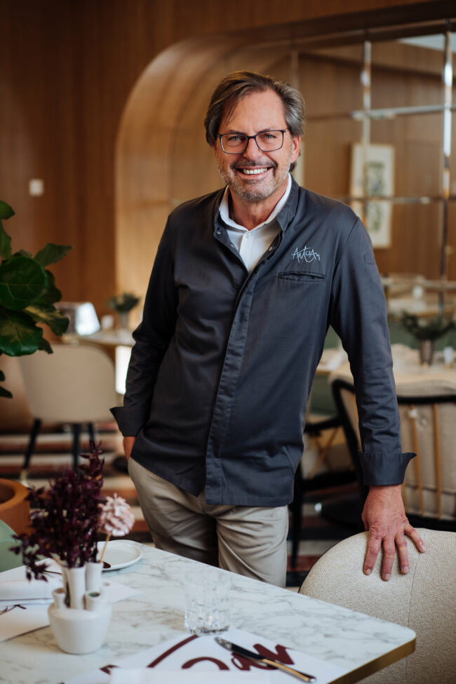 Werbefotograf Kärnten, Portraitfotograf, Fotostudio Villach, Fotograf Villach, Business Fotos, Corporate Fotografie, Teamfotos, Mitarbeiterfotos, Antoan Brasserie,