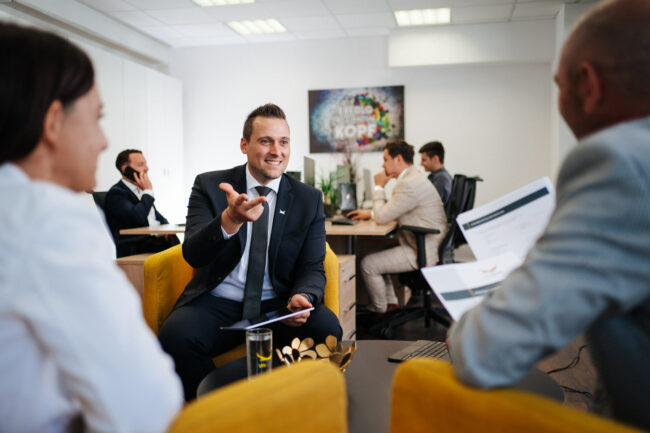 Werbefotograf Kärnten, Portraitfotograf, Fotostudio Villach, Fotograf Villach, Business Fotos, Corporate Fotografie, Teamfotos, Mitarbeiterfotos