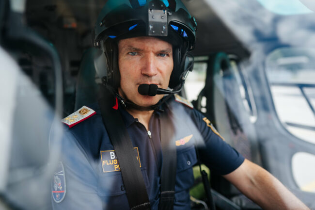 Werbefotograf Kärnten, Portraitfotograf, Fotostudio Villach, Fotograf Villach, Business Fotos, Corporate Fotografie, Teamfotos, Mitarbeiterfotos, Hubschrauber